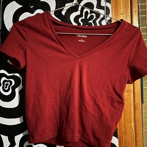 Cropped V-neck tee
